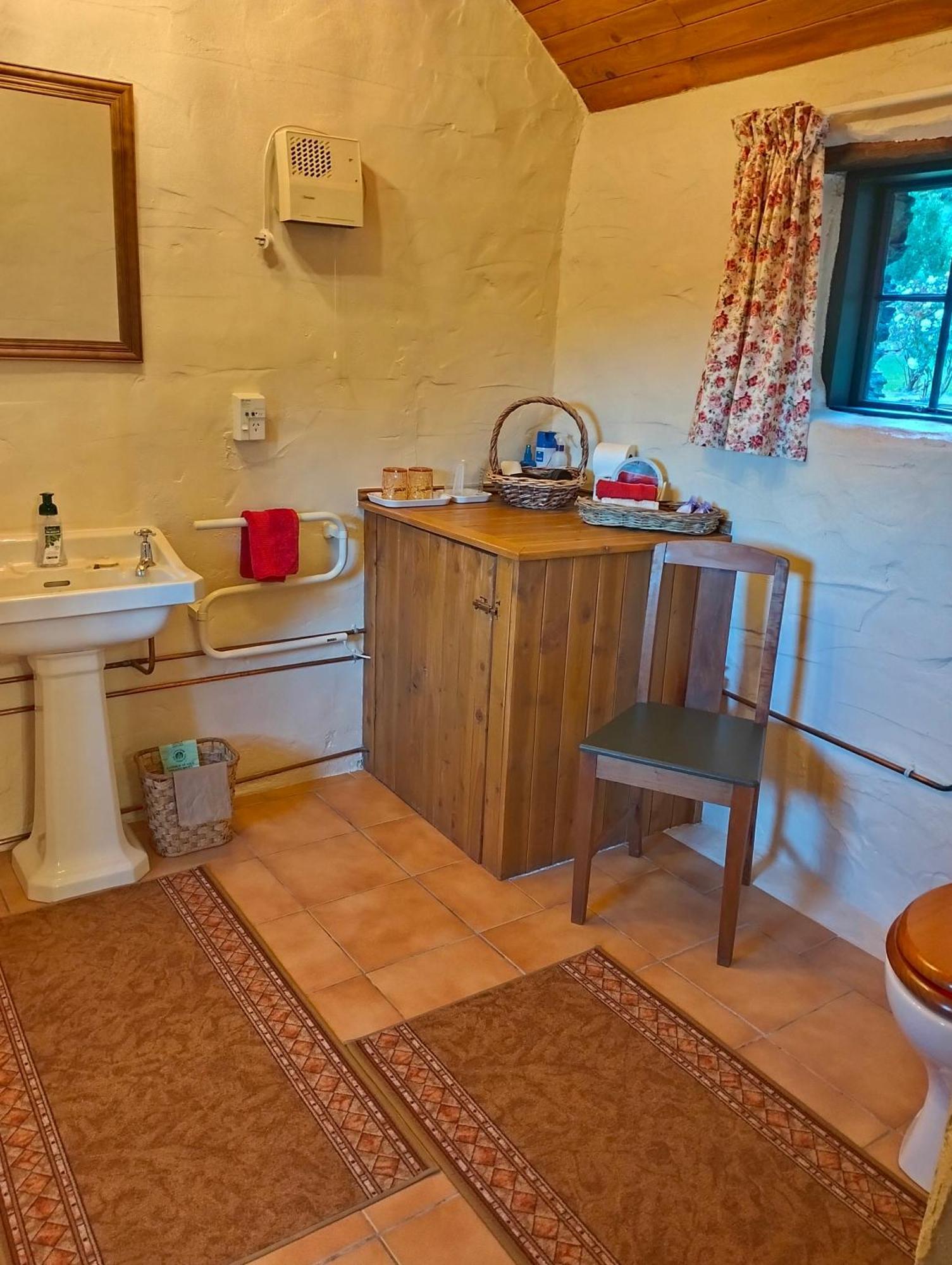 Queensberry Inn Екстериор снимка